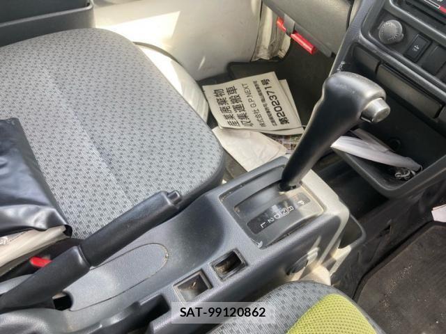 Suzuki CARRY TRUCK 2018-09 8365074-12
