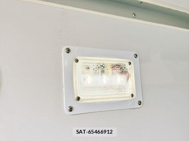 Suzuki CARRY TRUCK 2023-04 8365066-17