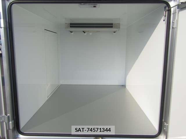 Suzuki CARRY TRUCK 2026-06 8365065-9