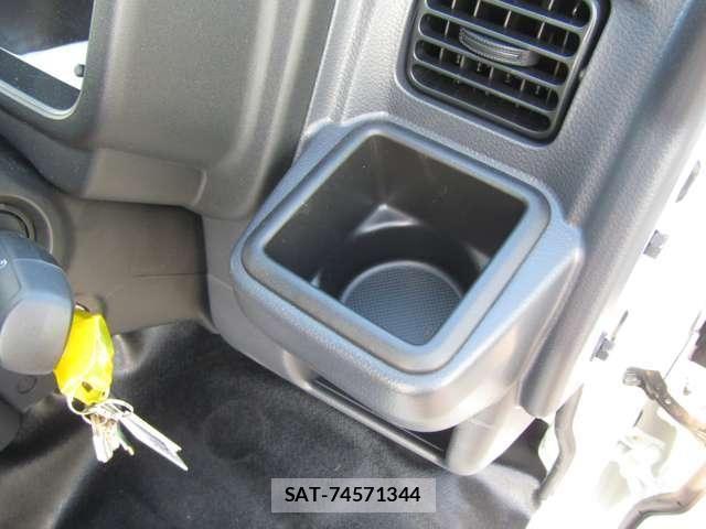 Suzuki CARRY TRUCK 2026-06 8365065-27