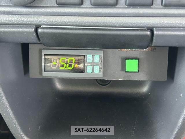 Suzuki CARRY TRUCK 2019-05 8365067-23