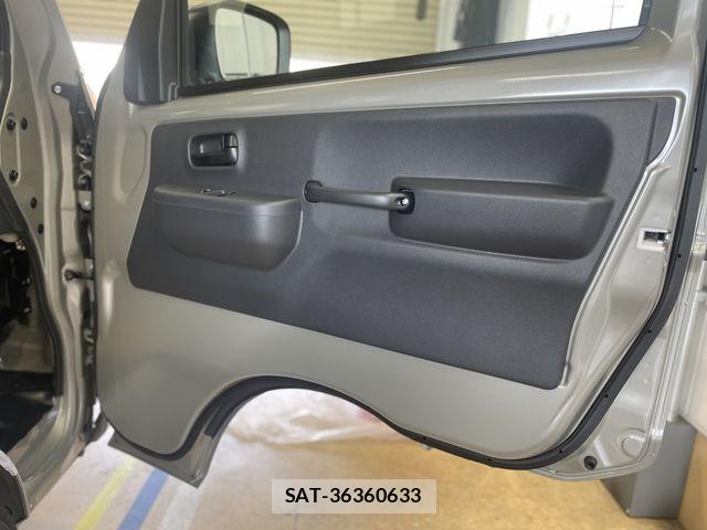 Suzuki CARRY TRUCK 2026-03 8365070-14