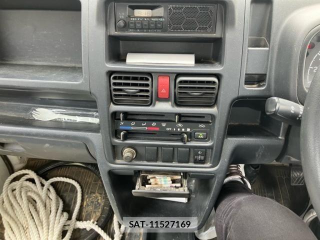 Suzuki CARRY TRUCK 2017-09 8371510-11