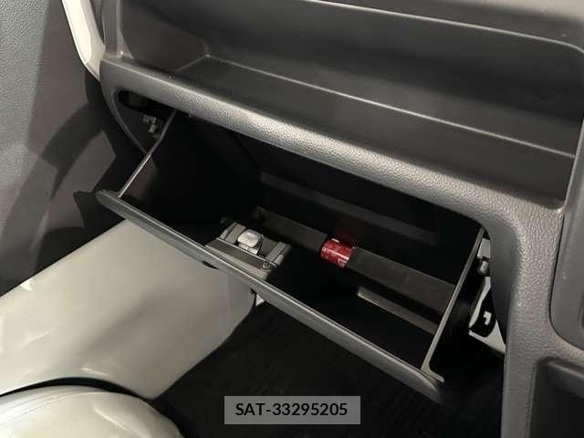 Suzuki CARRY TRUCK 2020-05 8411557-14