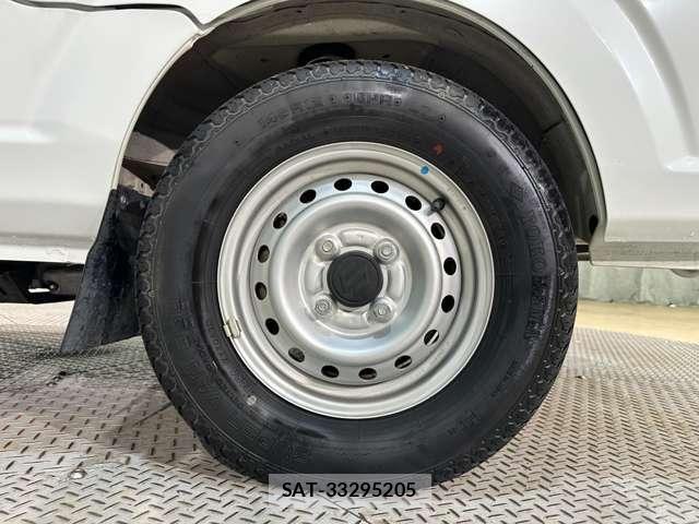 Suzuki CARRY TRUCK 2020-05 8411557-22