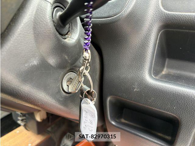 Suzuki CARRY TRUCK 2011-09 8410936-6