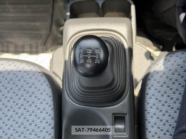 Suzuki CARRY TRUCK 2015-11 8561375-5
