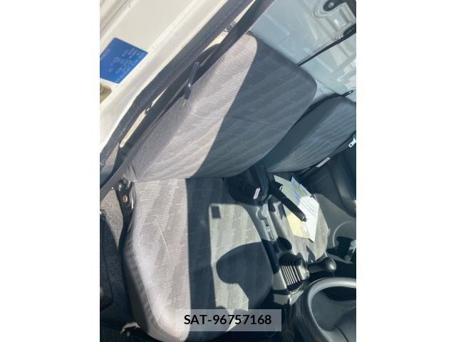 Suzuki CARRY TRUCK 2006-02 8626110-11
