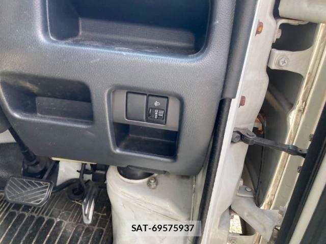 Suzuki CARRY TRUCK 2009-01 8658356-12