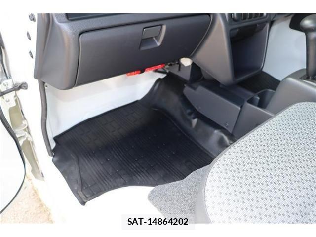 Suzuki CARRY TRUCK 2016-09 8828175-8