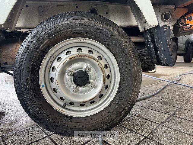 Suzuki CARRY TRUCK 2018-11 8828178-6