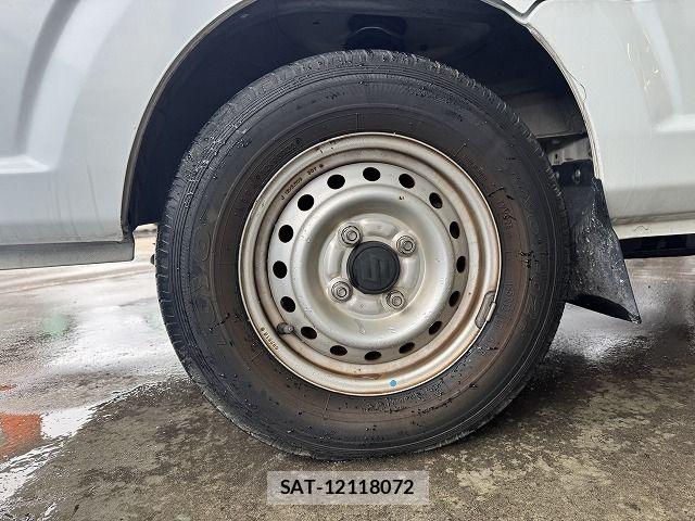 Suzuki CARRY TRUCK 2018-11 8828178-7