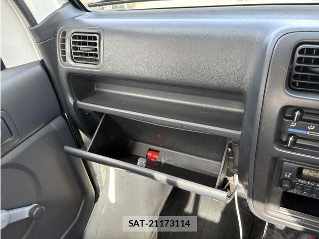 Suzuki CARRY TRUCK 2012-06 8828176-7