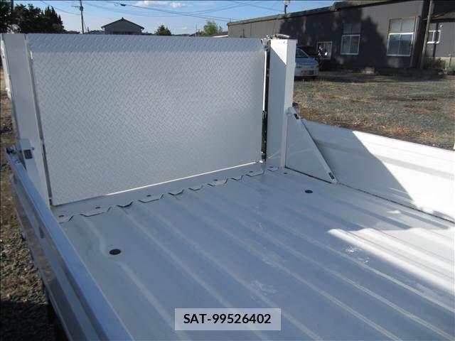 Suzuki CARRY TRUCK 2016-03 8848427-4