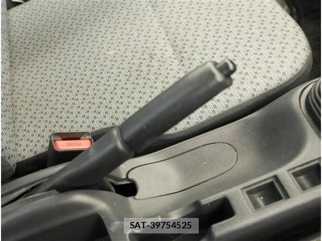 Suzuki CARRY TRUCK 2018-08 8870608-28