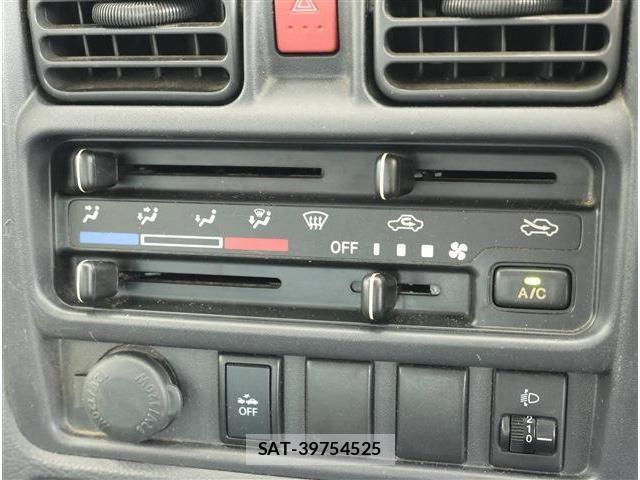 Suzuki CARRY TRUCK 2018-08 8870608-7