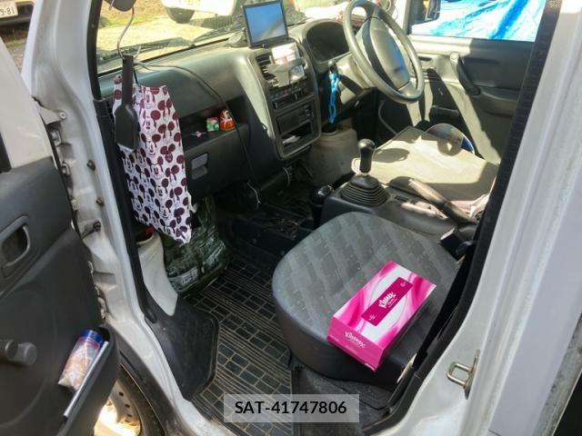 Suzuki CARRY TRUCK 2004-12 8879035-11