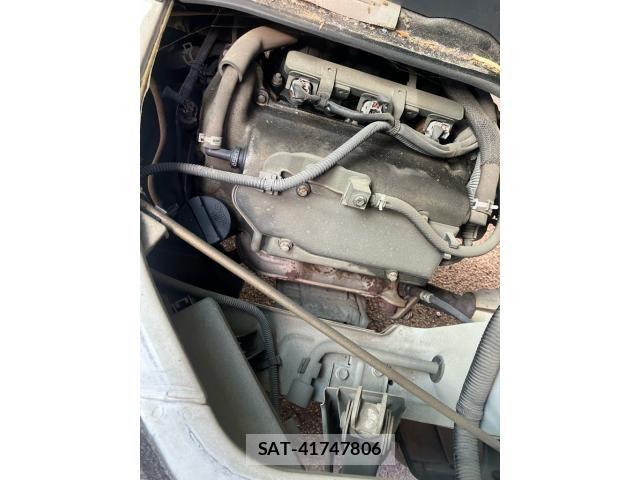 Suzuki CARRY TRUCK 2004-12 8879035-16