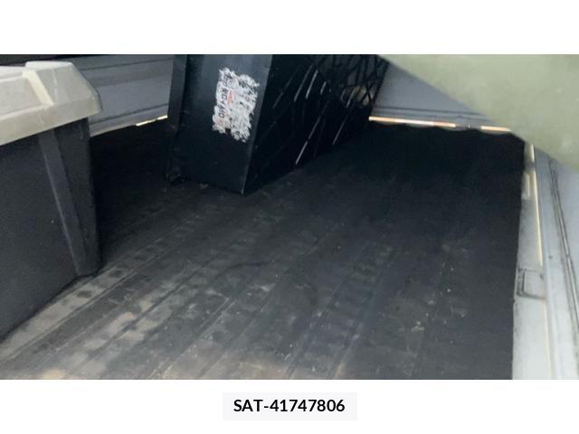Suzuki CARRY TRUCK 2004-12 8879035-19