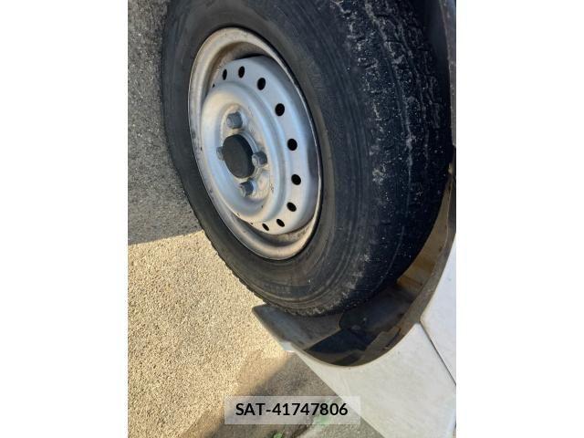 Suzuki CARRY TRUCK 2004-12 8879035-4