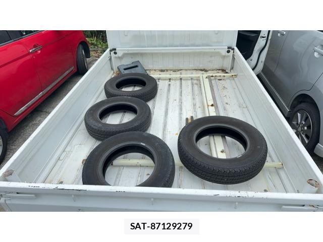 Suzuki CARRY TRUCK 2013-02 8879038-9