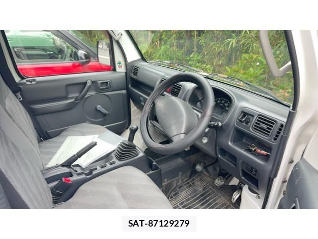 Suzuki CARRY TRUCK 2013-02 8879038-8