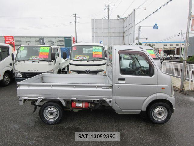 Suzuki CARRY TRUCK 2010-04 8879034-3