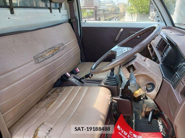 Suzuki CARRY TRUCK 1989-01 848395-11