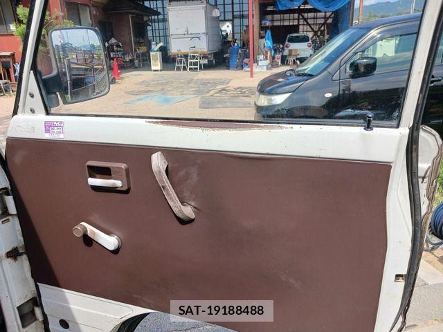 Suzuki CARRY TRUCK 1989-01 848395-12