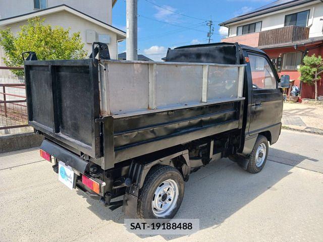 Suzuki CARRY TRUCK 1989-01 848395-1