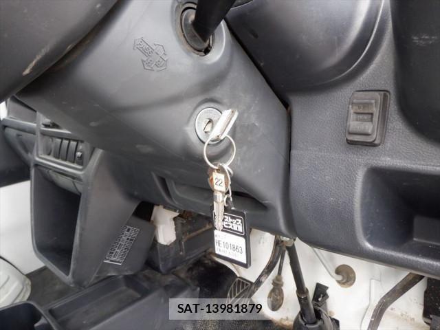 Suzuki CARRY TRUCK 2014-08 1227436-17
