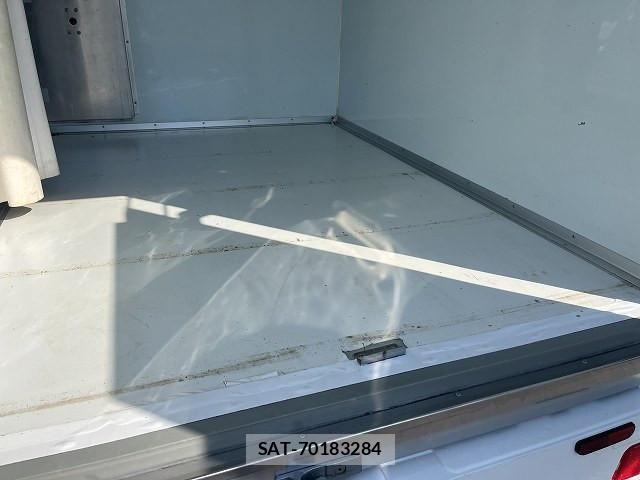 Suzuki CARRY TRUCK 2018-04 1227437-11
