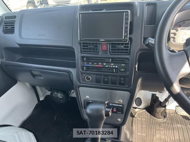 Suzuki CARRY TRUCK 2018-04 1227437-16