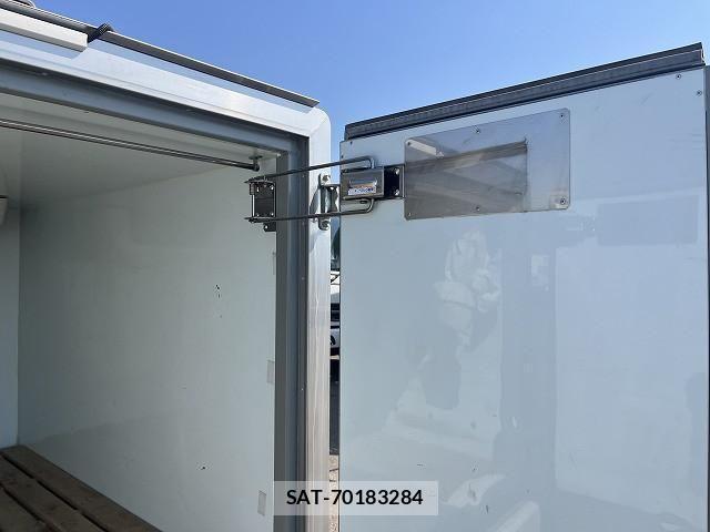 Suzuki CARRY TRUCK 2018-04 1227437-26