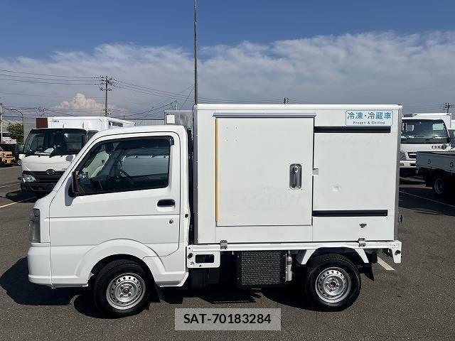 Suzuki CARRY TRUCK 2018-04 1227437-2