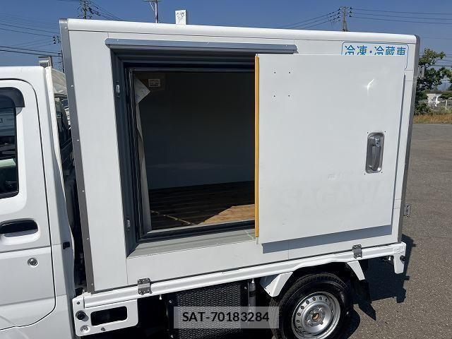 Suzuki CARRY TRUCK 2018-04 1227437-6