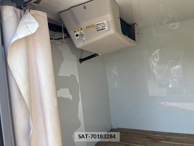 Suzuki CARRY TRUCK 2018-04 1227437-8