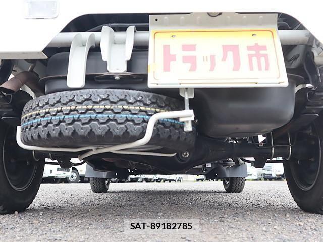 Suzuki CARRY TRUCK 2018-06 1227438-25