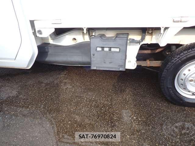 Suzuki CARRY TRUCK 2008-09 3356033-13