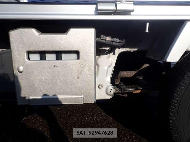Suzuki CARRY TRUCK 2007-10 3356037-16