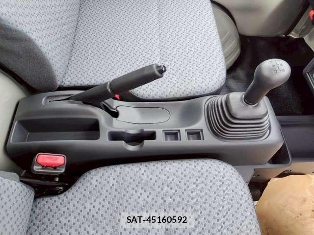 Suzuki CARRY TRUCK 2026-01 3420576-10