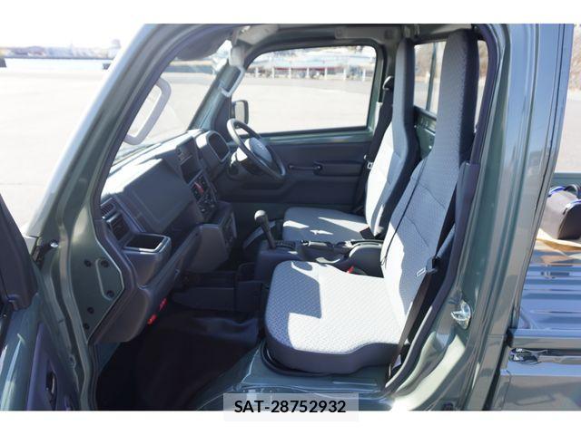 Suzuki CARRY TRUCK 2026-02 4588619-11