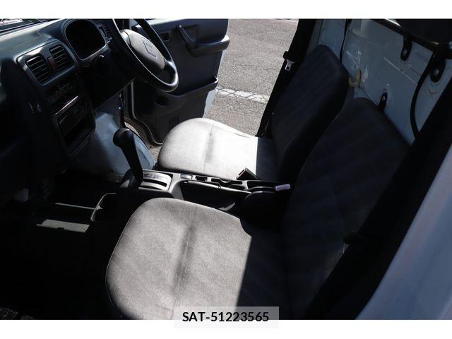 Suzuki CARRY TRUCK 2011-12 4933251-17
