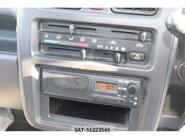 Suzuki CARRY TRUCK 2011-12 4933251-19