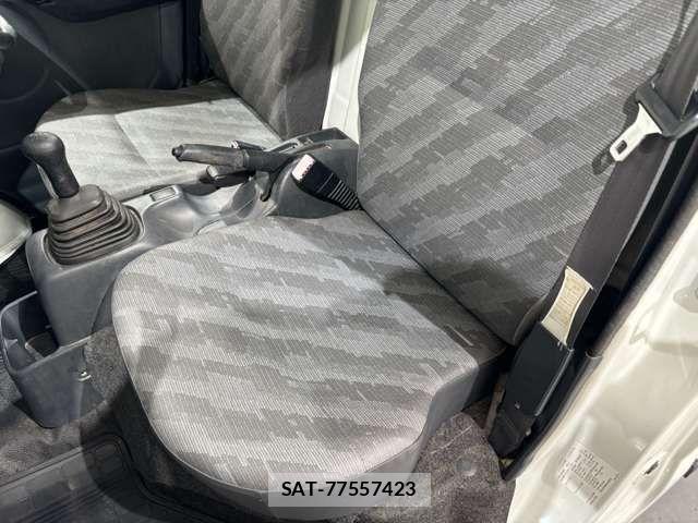 Suzuki CARRY TRUCK 2007-08 5861383-16