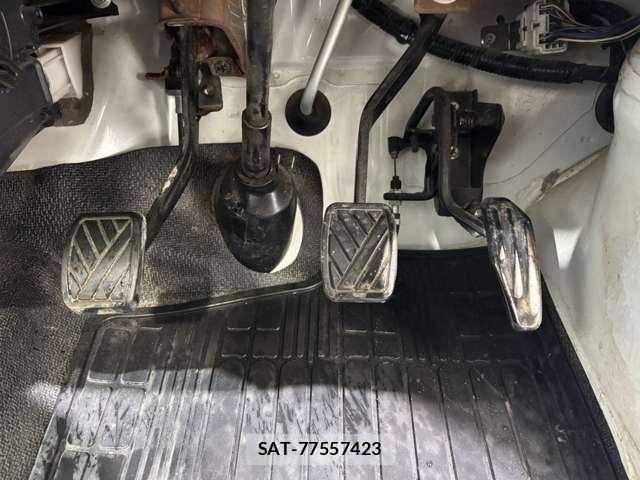 Suzuki CARRY TRUCK 2007-08 5861383-22