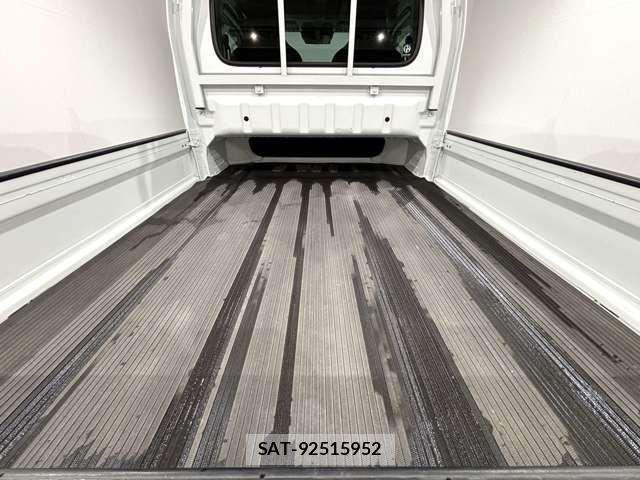 Suzuki CARRY TRUCK 2023-10 5861317-9