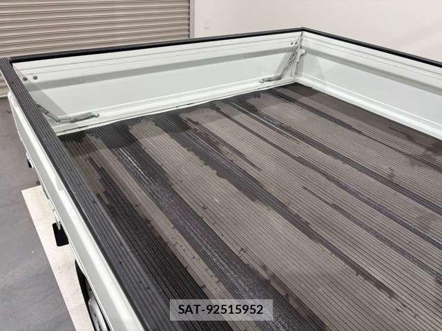 Suzuki CARRY TRUCK 2023-10 5861317-11