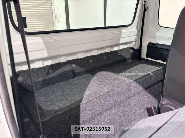 Suzuki CARRY TRUCK 2023-10 5861317-18