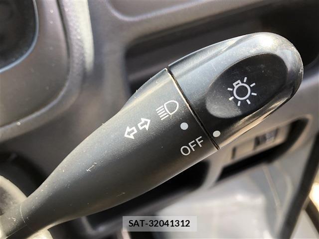 Suzuki CARRY TRUCK 2009-10 5861390-9